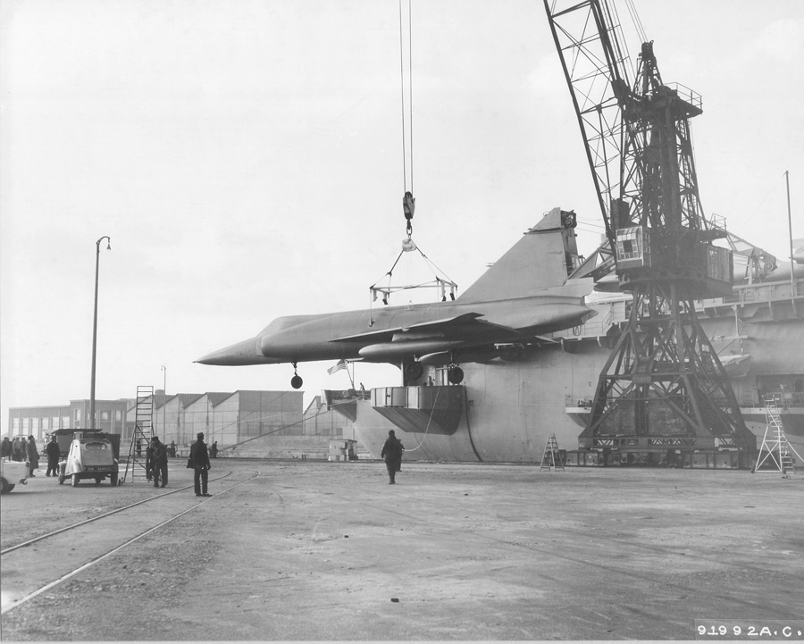 F102A StNazaire 09Jan59 USAF photo91992AC